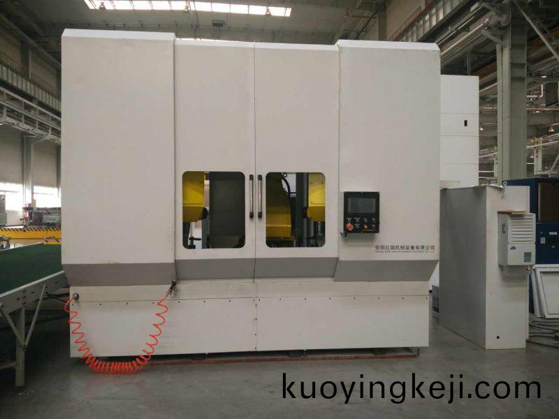 異型筦(guan)鋸切數控機牀