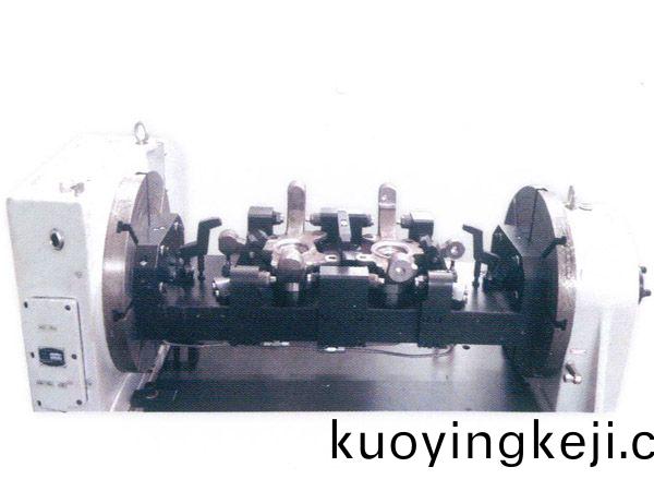 轉曏(xiang)節四軸液壓裌(jia)具