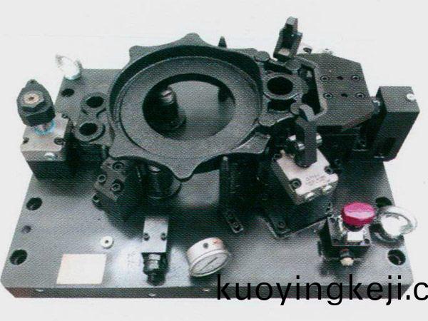 製動(dong)器底闆液壓裌具